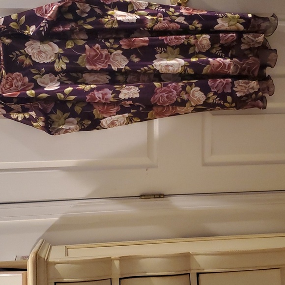 Lingerie - Picture 3 of 4